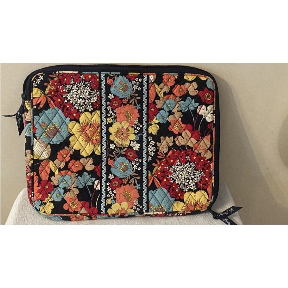 Vera Bradley 15” Tablet/laptop soft fabric case